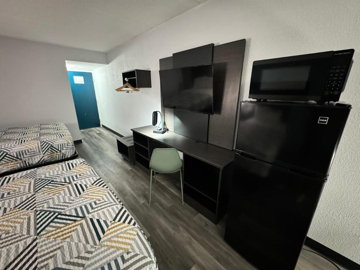 Studio 6 Suites East Syracuse Airport Exterior foto